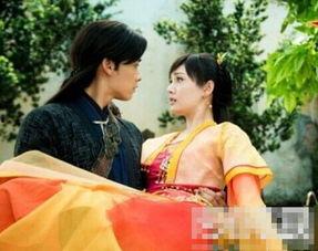 最新圈内爆料李易峰女友,神秘女友身份引热议